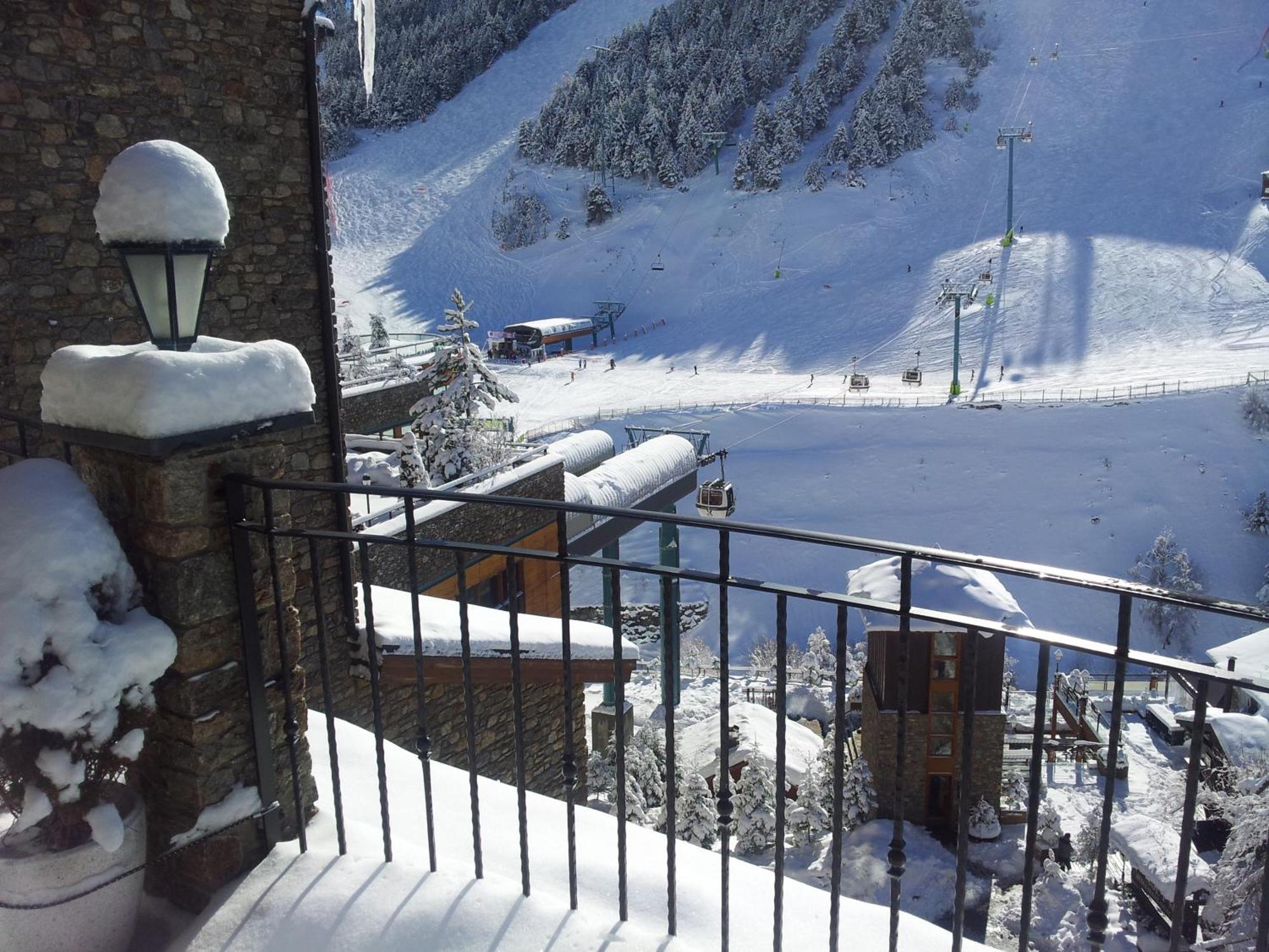 Apartaments Turistics Pirineu Soldeu Kültér fotó